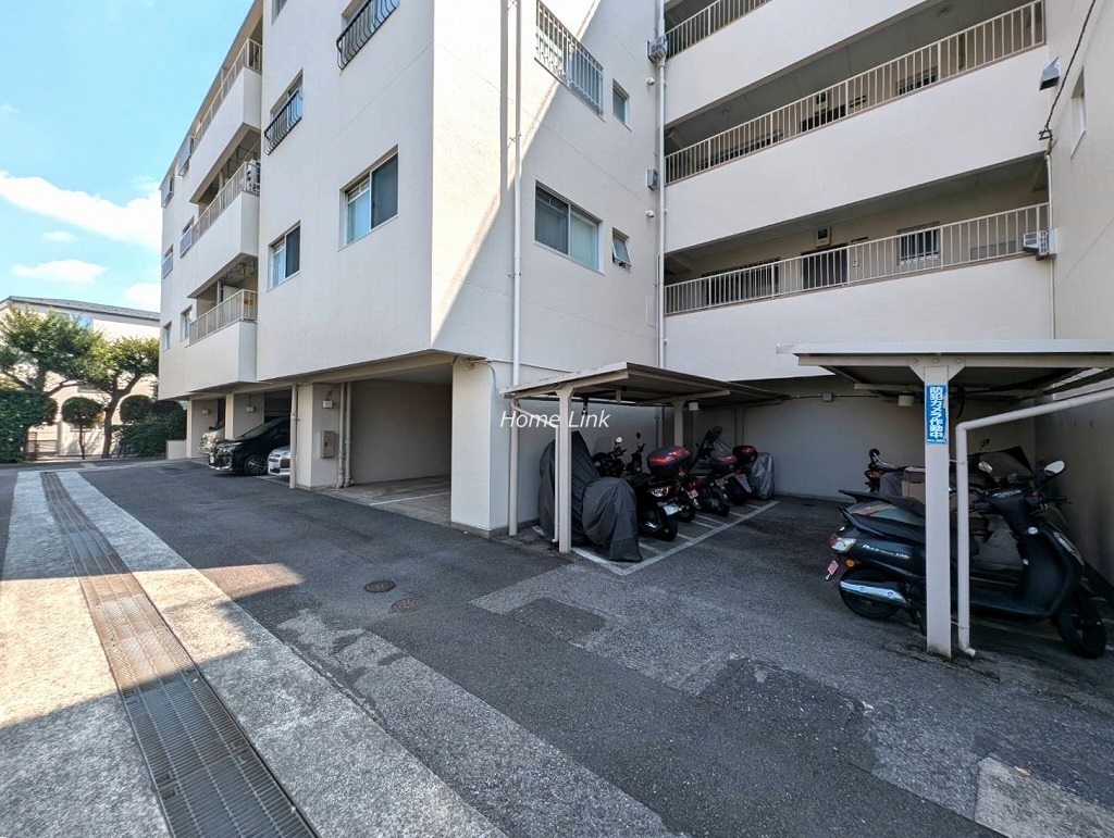 ワコー徳丸マンション　バイク置き場